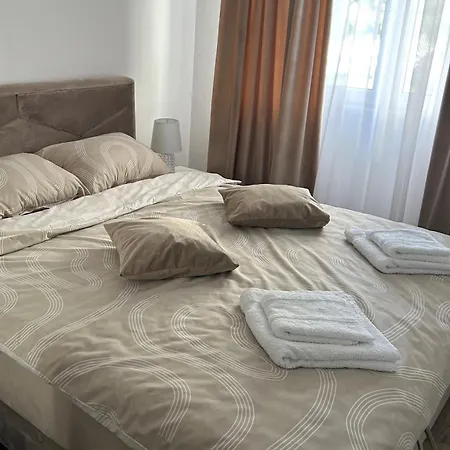 Bb Apartment *